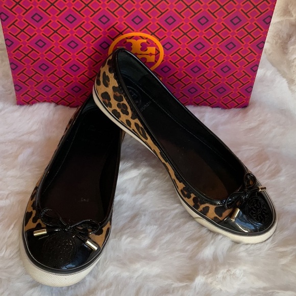 Tory Burch Cheetah Flats - Picture 2 of 6